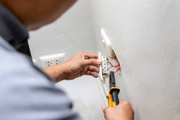 Best Affordable Electrician  in Clay Center, KS